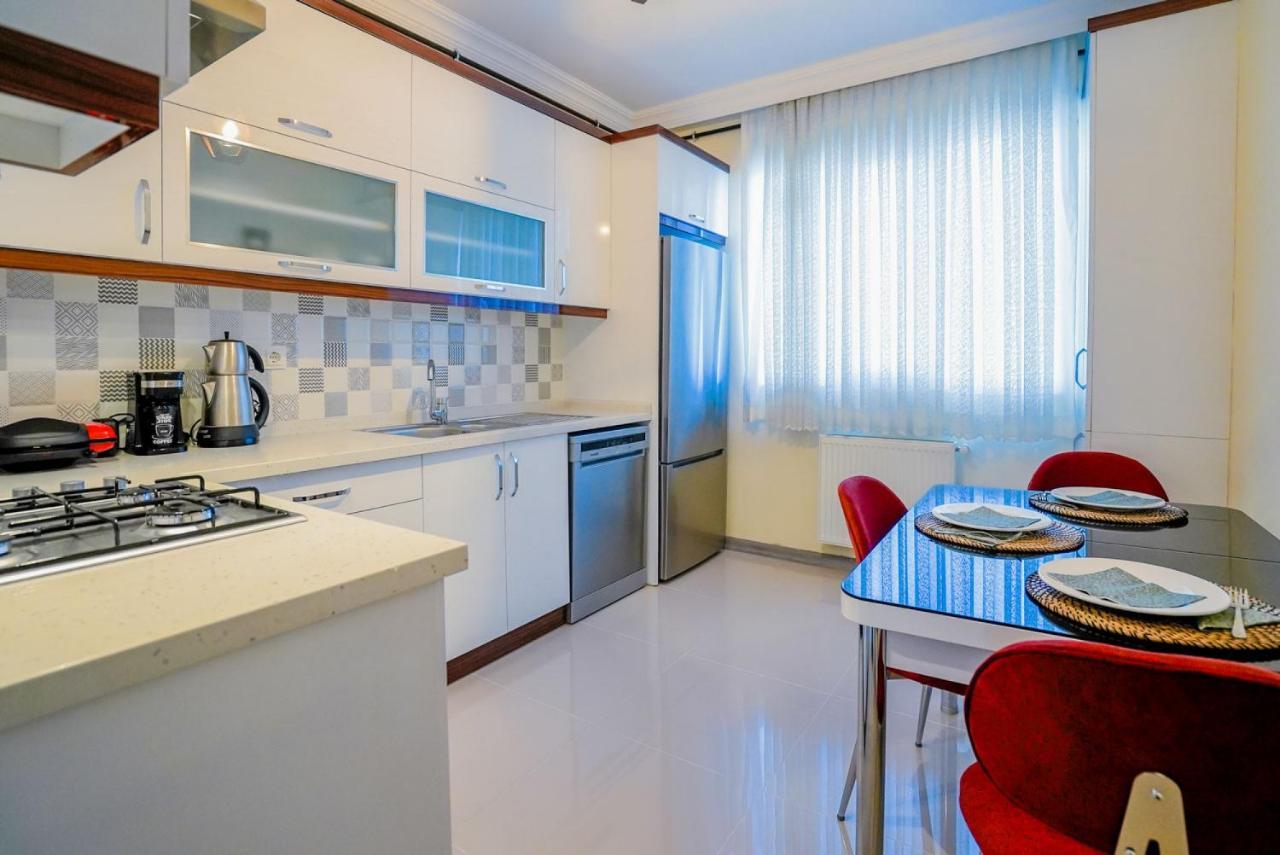 Central And Comfy Flat With Balcony In Muratpasa Antalya Eksteriør bilde